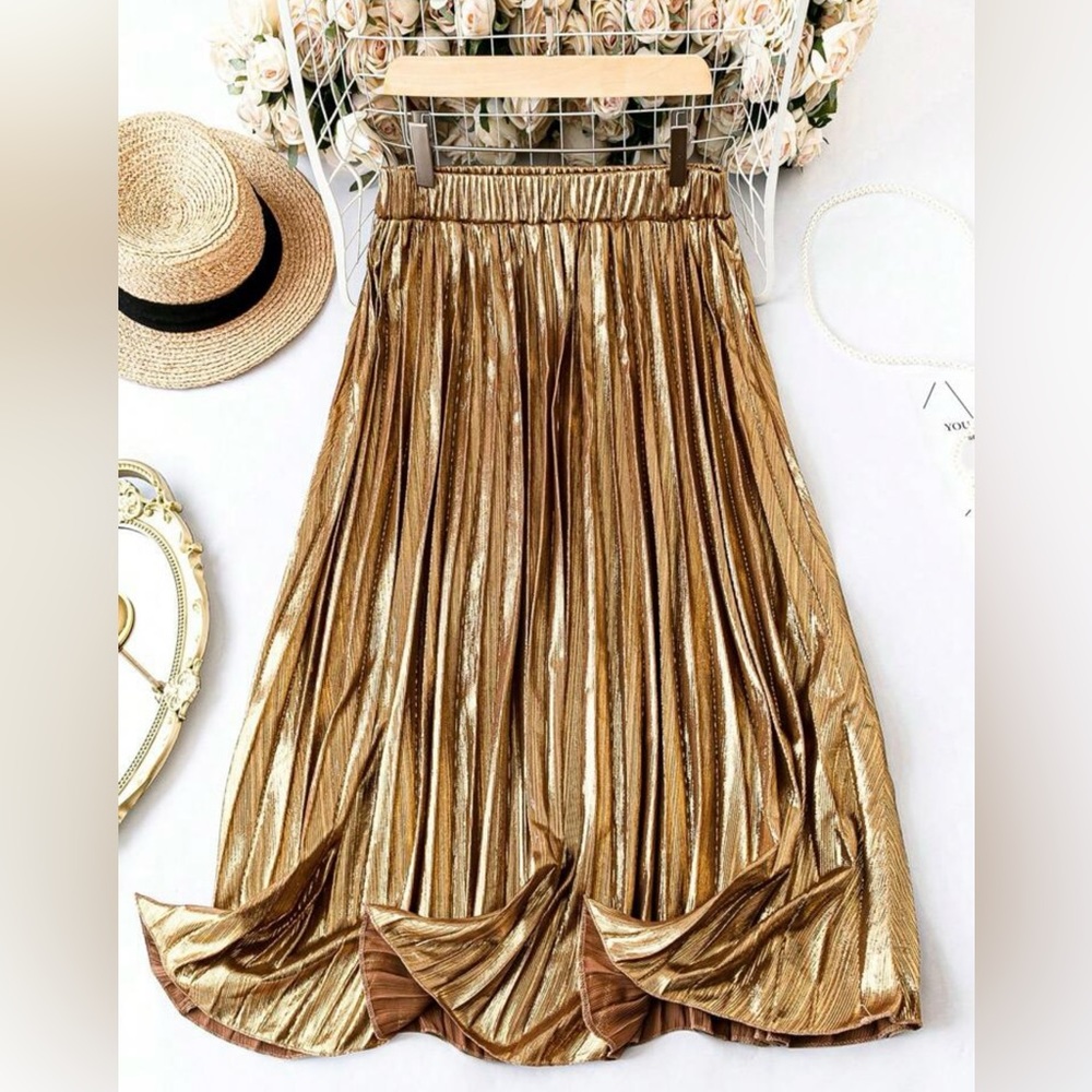 ‘SHEIN CURVE Elastic Waist Metallic Skirt’ ⭐️